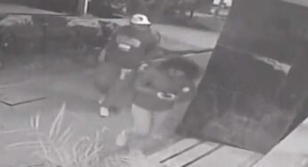 VIDEO | Ladrón aplica “llave china” a una mujer para robarle el celular