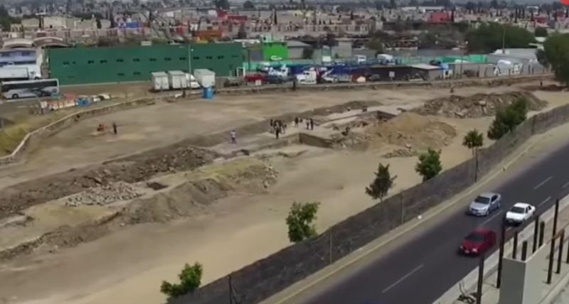 Descubren túnel con imágenes prehispánicas en Ecatepec por obras del Mexibus