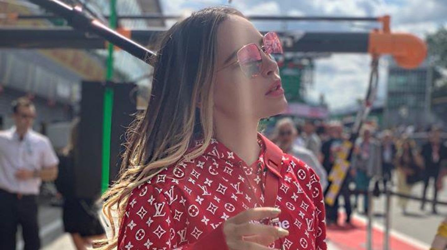 Belinda posó súper atrevida con un helado en la mano, muy sexy