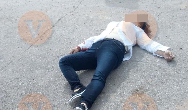 Pegan dos balazos en cráneo y espalda a maestra del CETIyS 83, murió