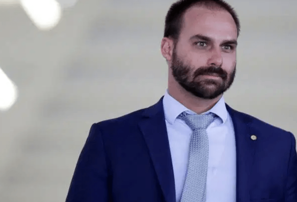 Eduardo Bolsonaro analiza reimplantar el Acto Institucional Número 5 (Al-5)