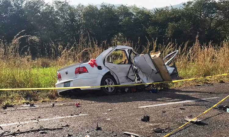 Suman 11 muertos en accidente carretero de Chiapas