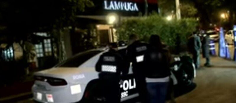 Presunto policía es arrestado por atropellar a uno en alcoholímetro de Ecatepec