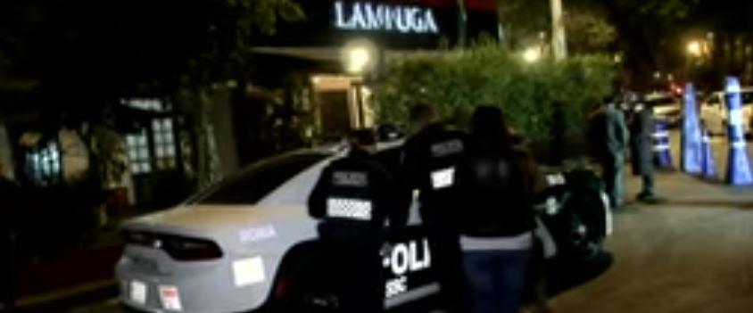 Presunto policía es arrestado por atropellar a uno en alcoholímetro de Ecatepec