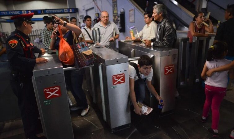 Mas de 800 mil usuarios evaden pago del Metro asegura la directora del transporte