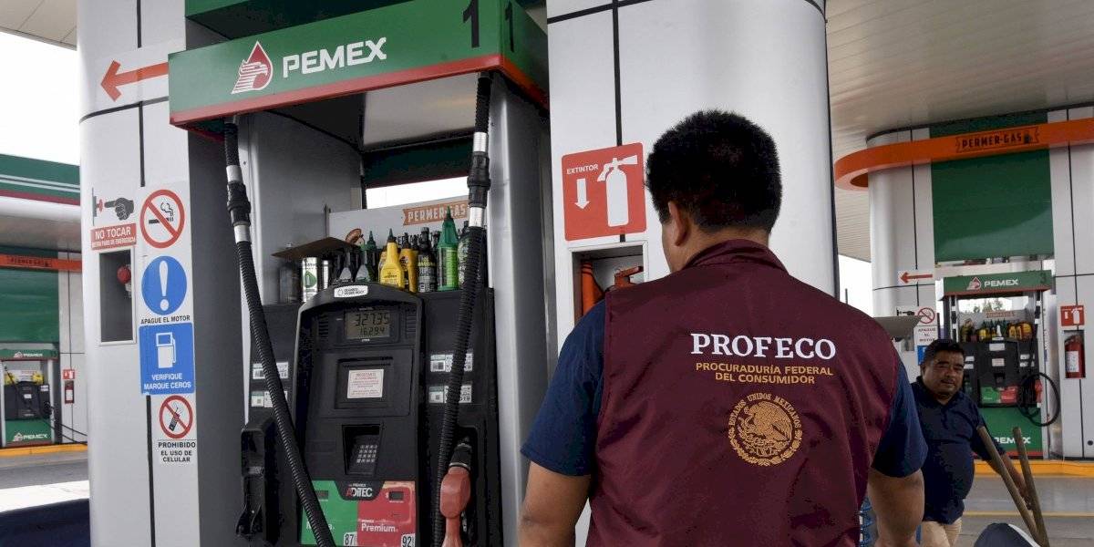 Cumplimos el compromiso de no aumentar precio de combustibles: AMLO