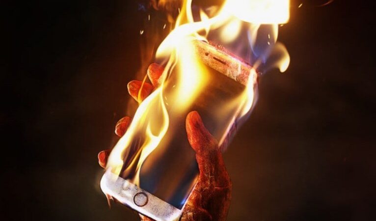 Por qué y como evitar que se caliente tu celular en exceso