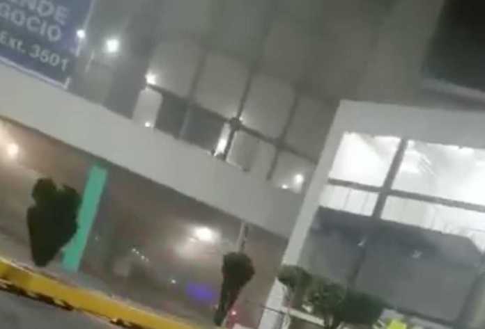 INCENDIO EN PLAZA DE LA TECNOLOGÍA EN PLAZA COACALCO