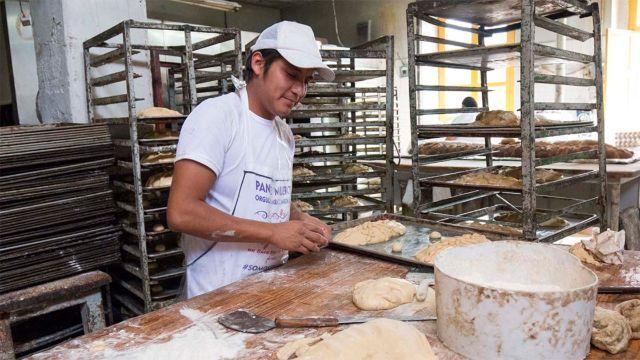 Bimbo aumenta sus precios, consumidores llaman a comprar en panaderías