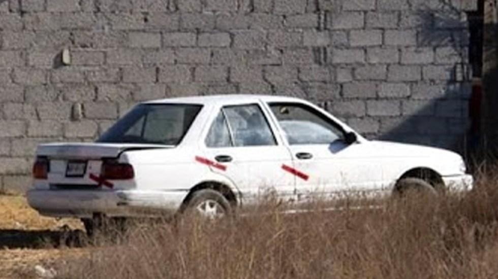 Encuentran a dos hombres asesinados dentro de auto en Ecatepec