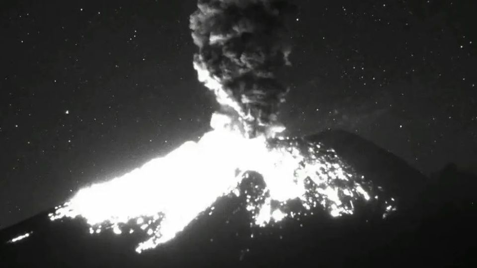 Volcán Popocatépetl explosión