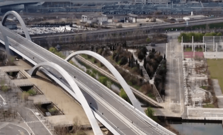 Italia se detiene y así se ven de vacías las carreteras del país