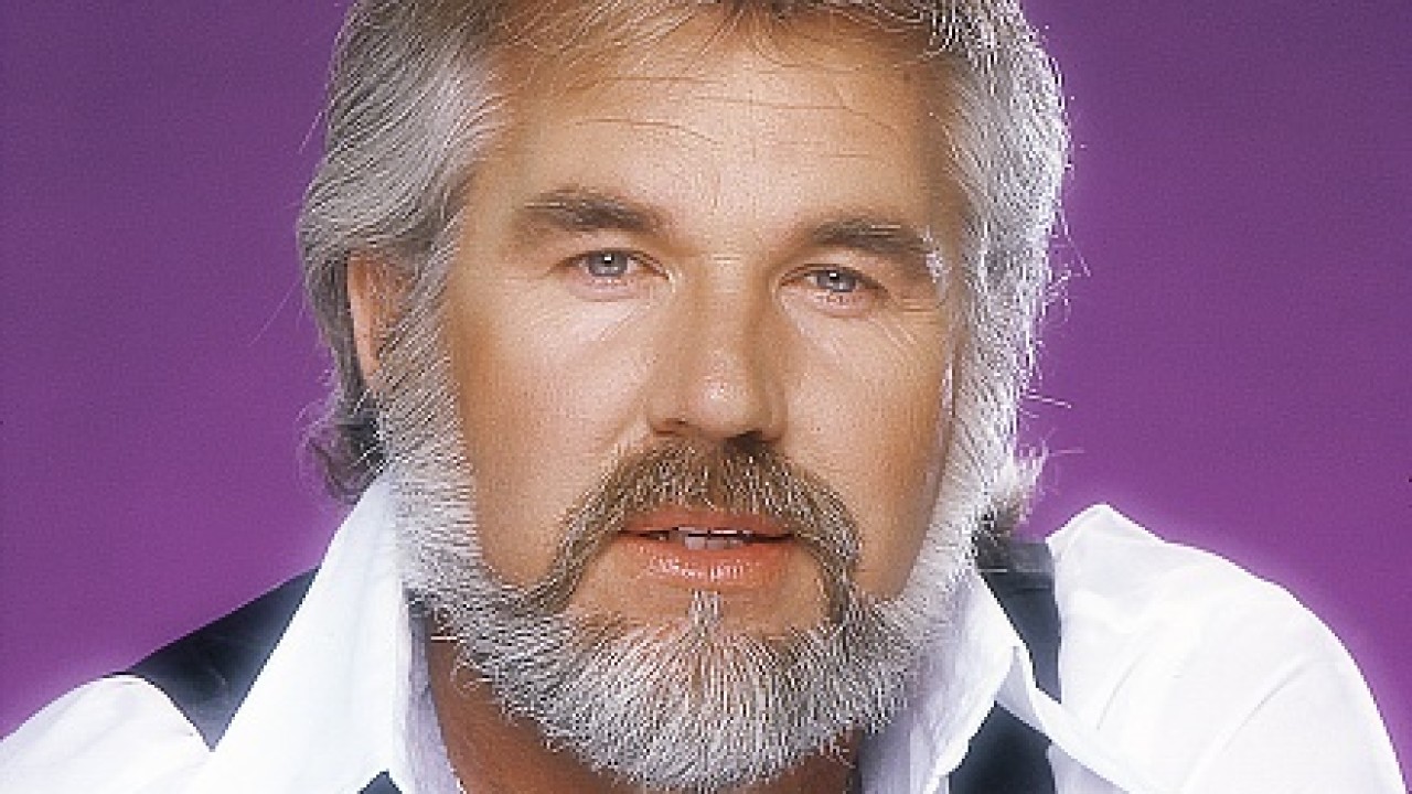 El músico de country Kenny Rogers fallece a los 81 años