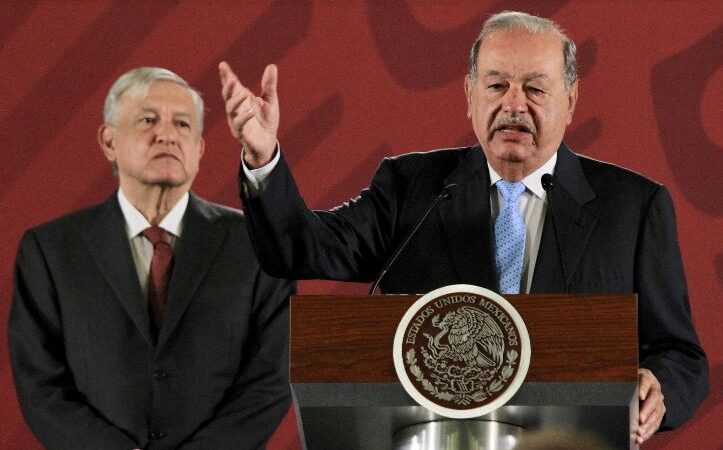 Carlos Slim se comprometió a no despedir empleados por coronavirus