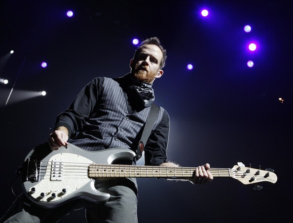 Dave Farrell bajista de Linkin Park afirma que están trabajando en nueva música