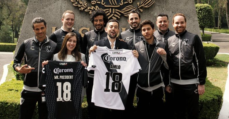 ¡Y pum! ‘Club de Cuervos’ será llevada al cine