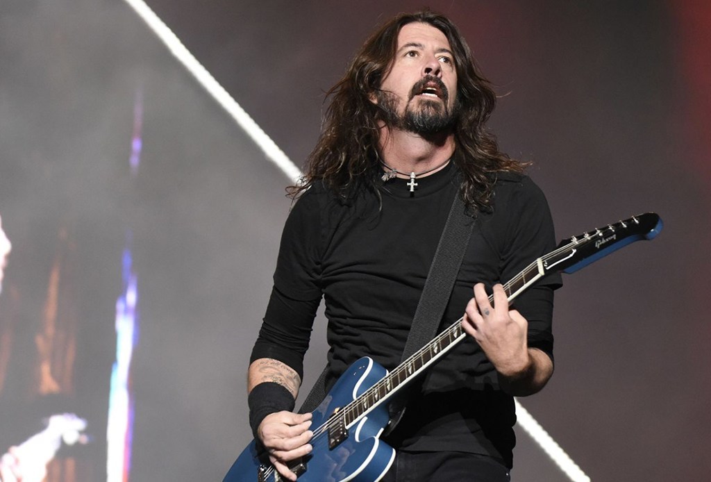 Dave Grohl sorprende a enfermero neoyorquino en programa de TV