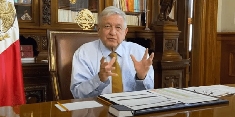 Pega AMLO cachetada con guante blanco a Javier Alatorre y lo llama amigo
