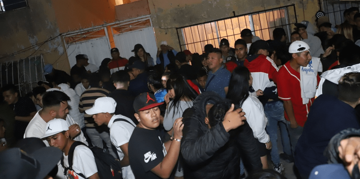 Anoche hubo perreo´ en Ecatepec, policía disperso a +200 jóvenes en la Croc Aragón