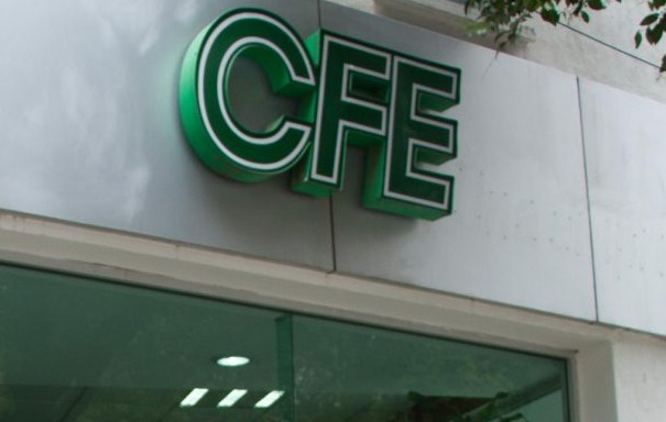 La CFE deja a medio millón de mexicanos sin luz por falta de pago