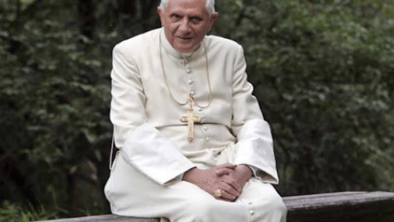 Papa emérito Benedicto XVI compara al matrimonio homosexual con el “anticristo”