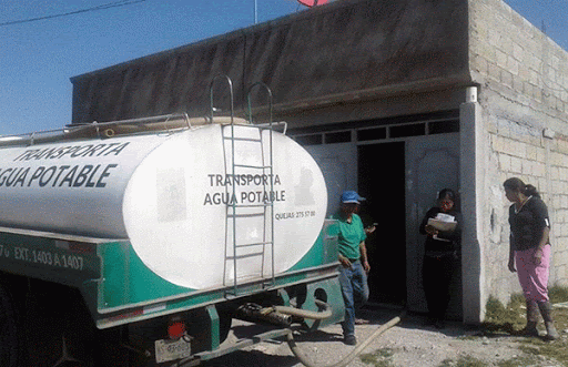 Abogadas gana amparo para que se dote de agua en Ecatepec