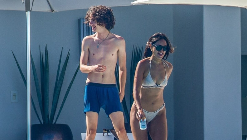 Captan a Eiza González y Timothée Chalamet en pleno romance