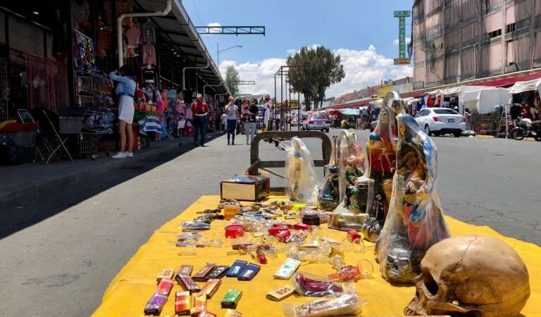 A Tepito el gobierno lo excluyó de créditos gubernamentales, pero no de pagar luz y rentas