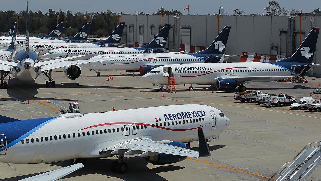 Aeroméxico se declara en bancarrota