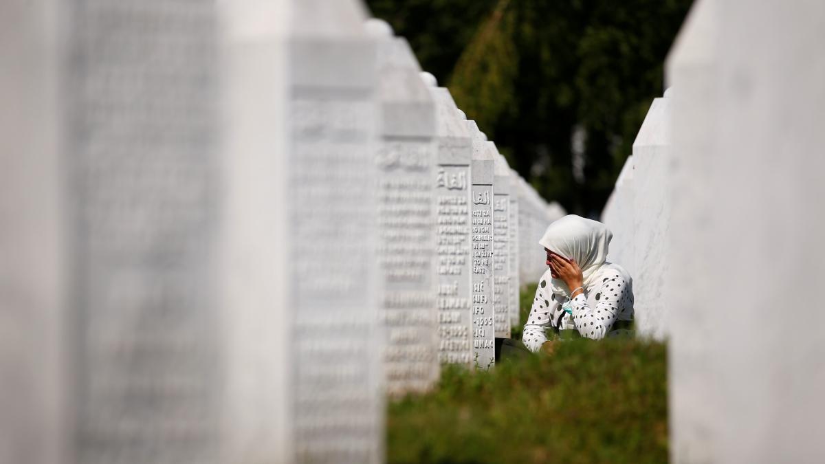 25 años de Srebrenica, la herida que sigue doliendo en Europa