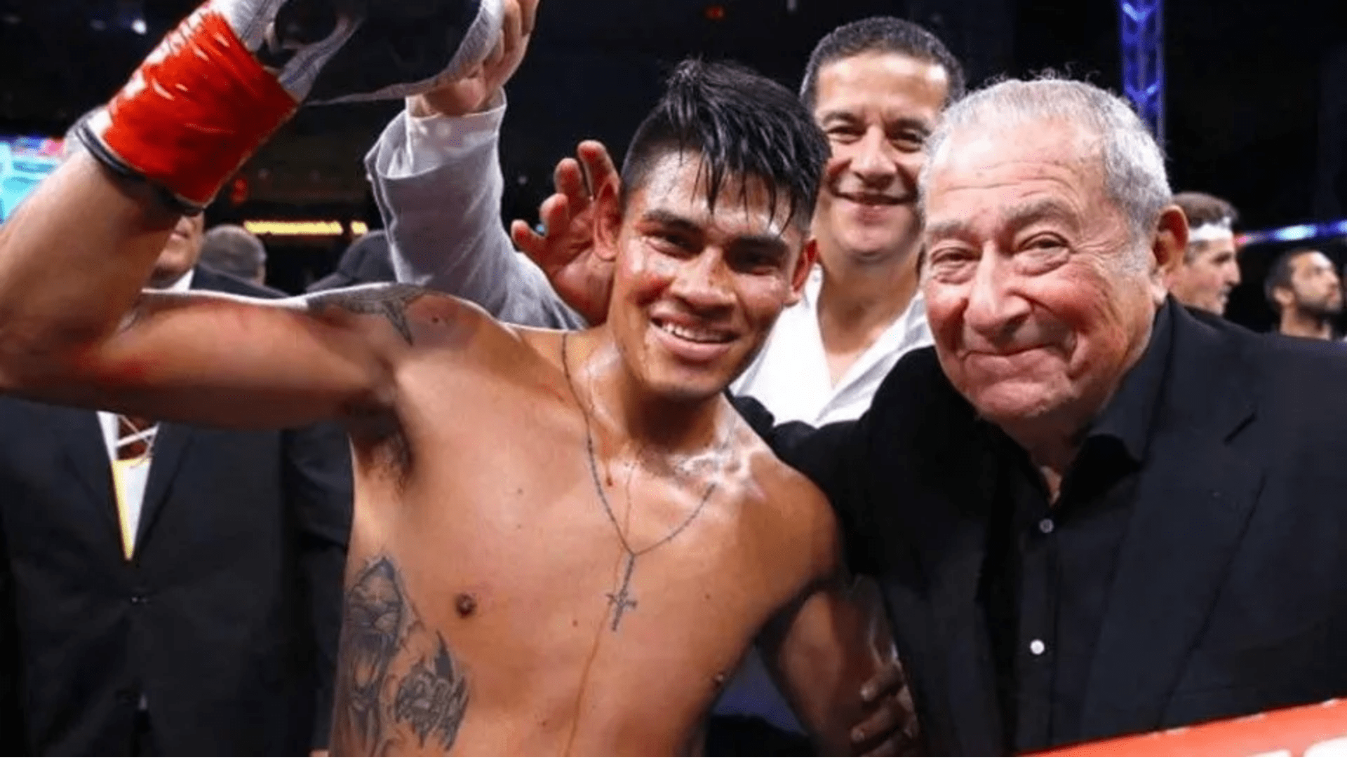 Boxeo: ‘Vaquero’ Navarrete debe exponer cetro ante Rubén Villa ordena la OMB