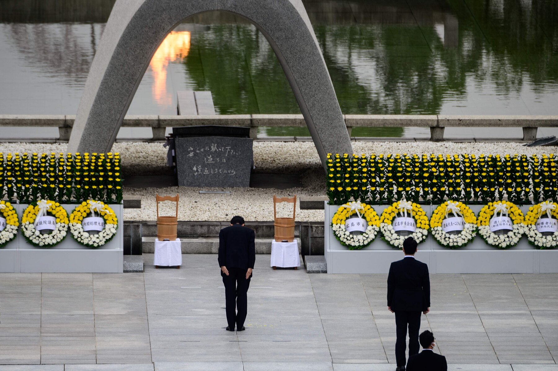 Japón conmemora la caída de la bomba atómica en Hiroshima