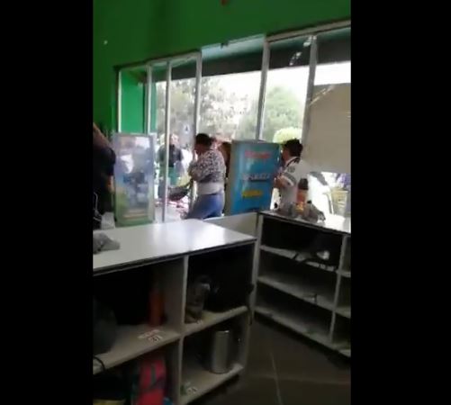 VÍDEO | Pelea en Bodega Aurrerá, se dan con todo