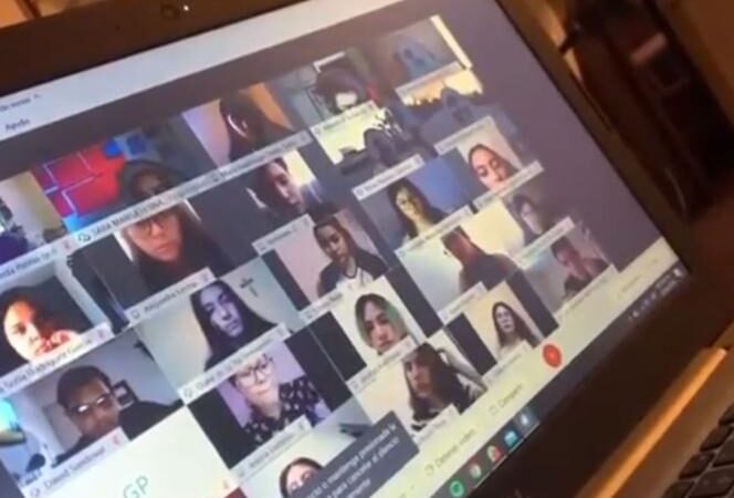 Maestra humilla a alumnos por no tener listas sus computadoras