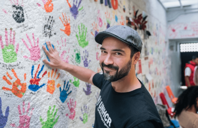 Alfonso Herrera, nuevo embajador de Buena Voluntad de ACNUR