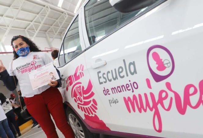 Ecatepec: Vuelve la Escuela de Manejo para Mujeres Ecatepenses
