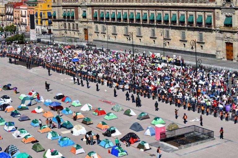 #MarchaDelMillón no reunió ni a 6 mil asistentes, AMLO triste