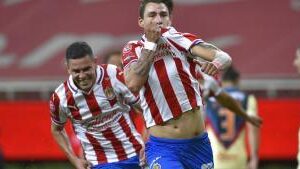 Chivas derrotó al América y tiene ventaja en los cuartos de final
