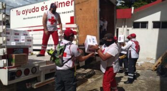 Llegan voluntarios de Cruz Roja a Comalcalco y Centla, Tabasco, con ayuda a damnificados por inundaciones