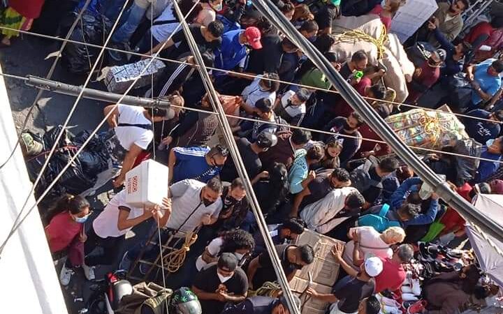 Tepito sin miedo al COVID bajo su propia ley y sigue vendiendo