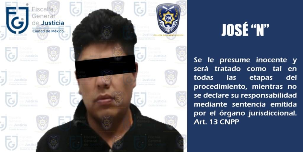 DEPRAVADO: Lo cachan tomándole fotos indecentes a una mujer en el transporte público