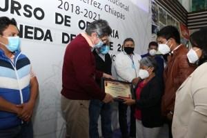 Presidió Carlos Morales entrega de premios del Concurso de Oratoria