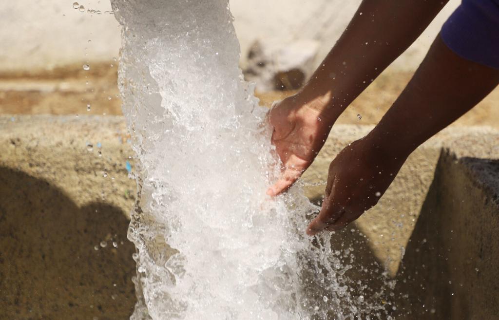 ENTÉRATE: Multas de hasta 60 mil pesos para quien desperdicie agua en el Edomex, proponen