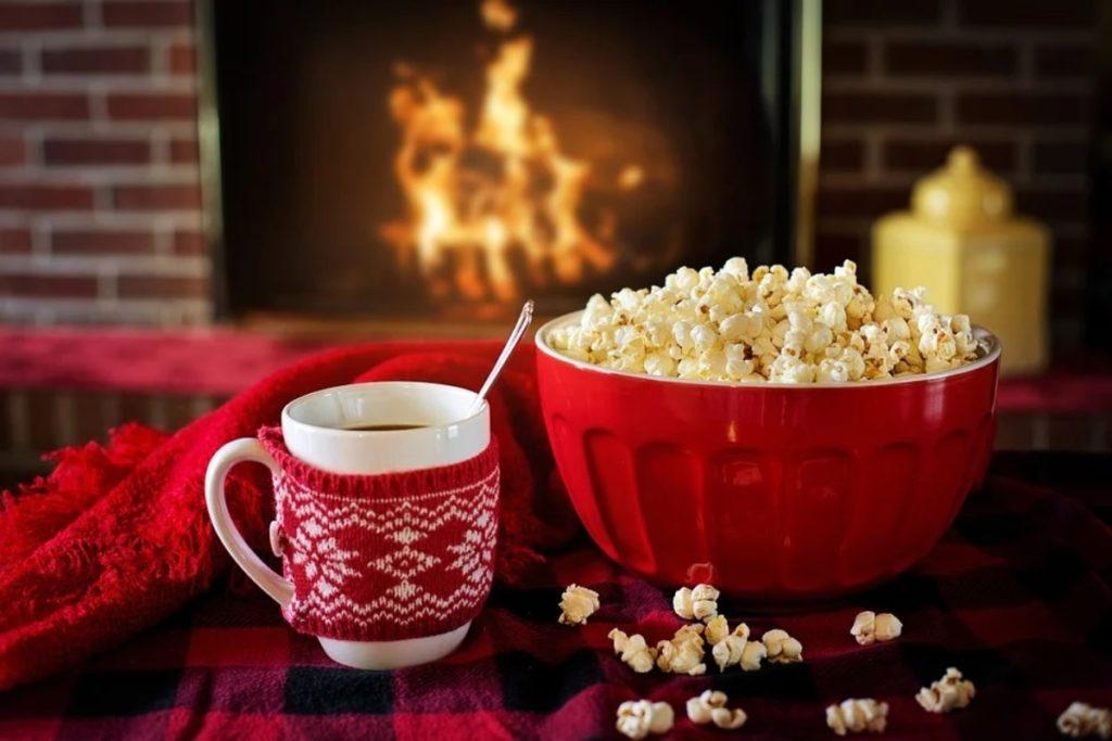 Para que no salgas de casa, te dejamos una lista de 10 películas navideñas