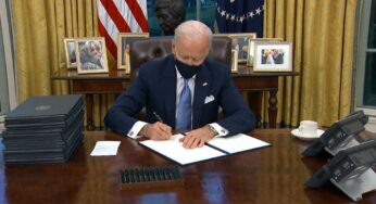 Joe Biden empieza gestión revirtiendo políticas de Trump