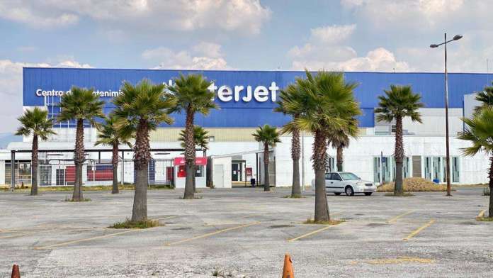 Así-se-vive-la-huelga-de-Interjet-en-el-Aeropuerto-de-Toluca-2
