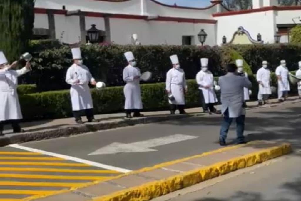 #AbrirOMorir: Con ‘cacerolazo’ pide industria restaurantera a autoridades reanudar actividades (+video)