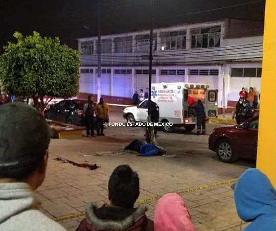 ABERRANTE: Balean a familia frente a Palacio Municipal del Edomex; hay un muerto y 2 heridos graves