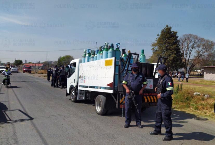 ¡OJO!: Localizan camioneta que transportaba tanques de oxígeno robada en Edomex; caen 2