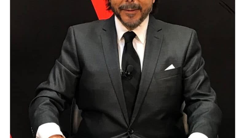 Presidente de Morena Mario Delgado; entrega constancia a David Monreal precandidato a gubernatura de Zacatecas